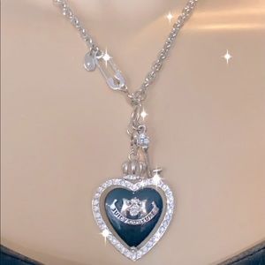 Gorgeous large juicy couture necklace!! 🖤🖤🖤